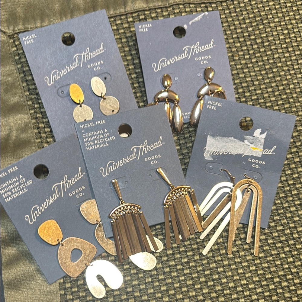 LOT OF 5 Universal Thread Gold Elegant Earrings